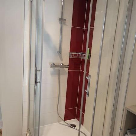 Charmant 2 Pieces A Aubenas 2Etoiles Apartment Exterior foto